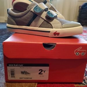 See Kai Run sneakers, 2y, gray